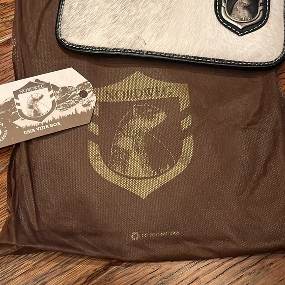 Cow leather iPad case. - Picture 4 of 8